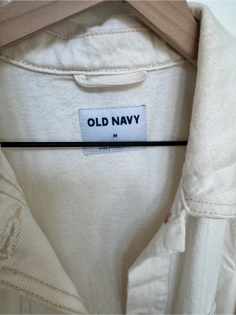 Old Navy Women's denim Utility Jacket - Picture 2 of 2